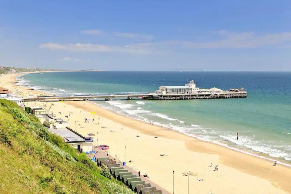 Flat-B, 4 Adults, 20 Mins To Beach, Netflix, Wifi, Sleeps 4 Adults Bournemouth Exterior foto